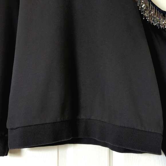 Stellah Bead Embellished Cutout Shoulder Pullover Crewneck Sweatshirt Black M - Picture 7 of 12